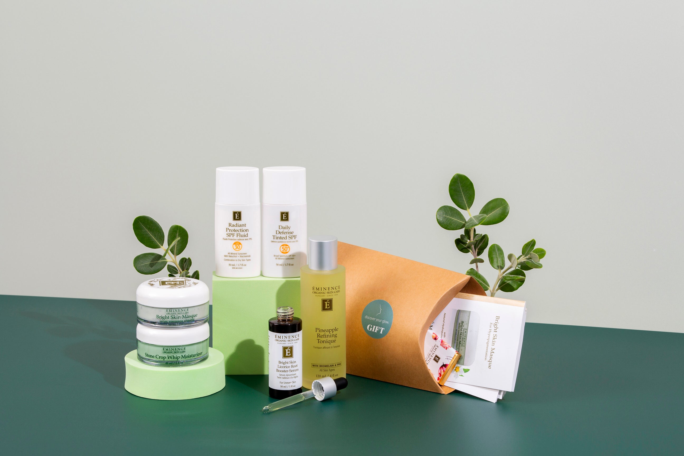 Holistic Skincare Routine: Transform Your Glow Naturally Today